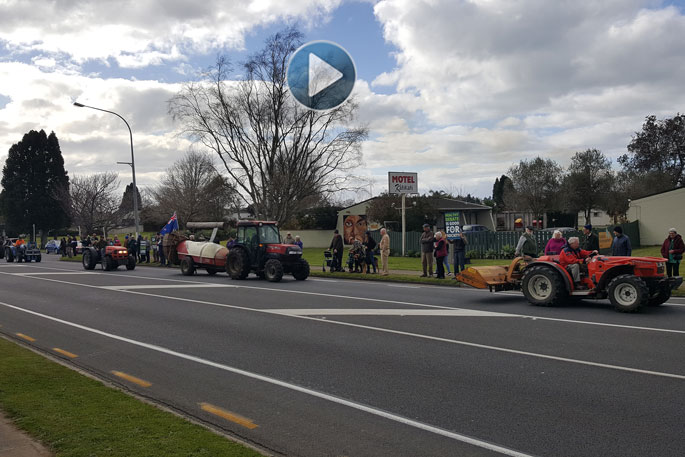 SunLive - Live: Farmers take to the streets in mass protest - Vimarsana News