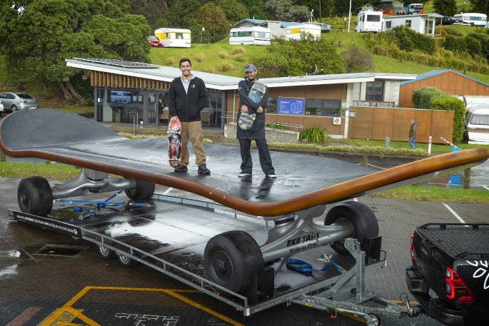 SunLive - Giant skateboard dropping in to BOP - The Bay's News First - Vimarsana News
