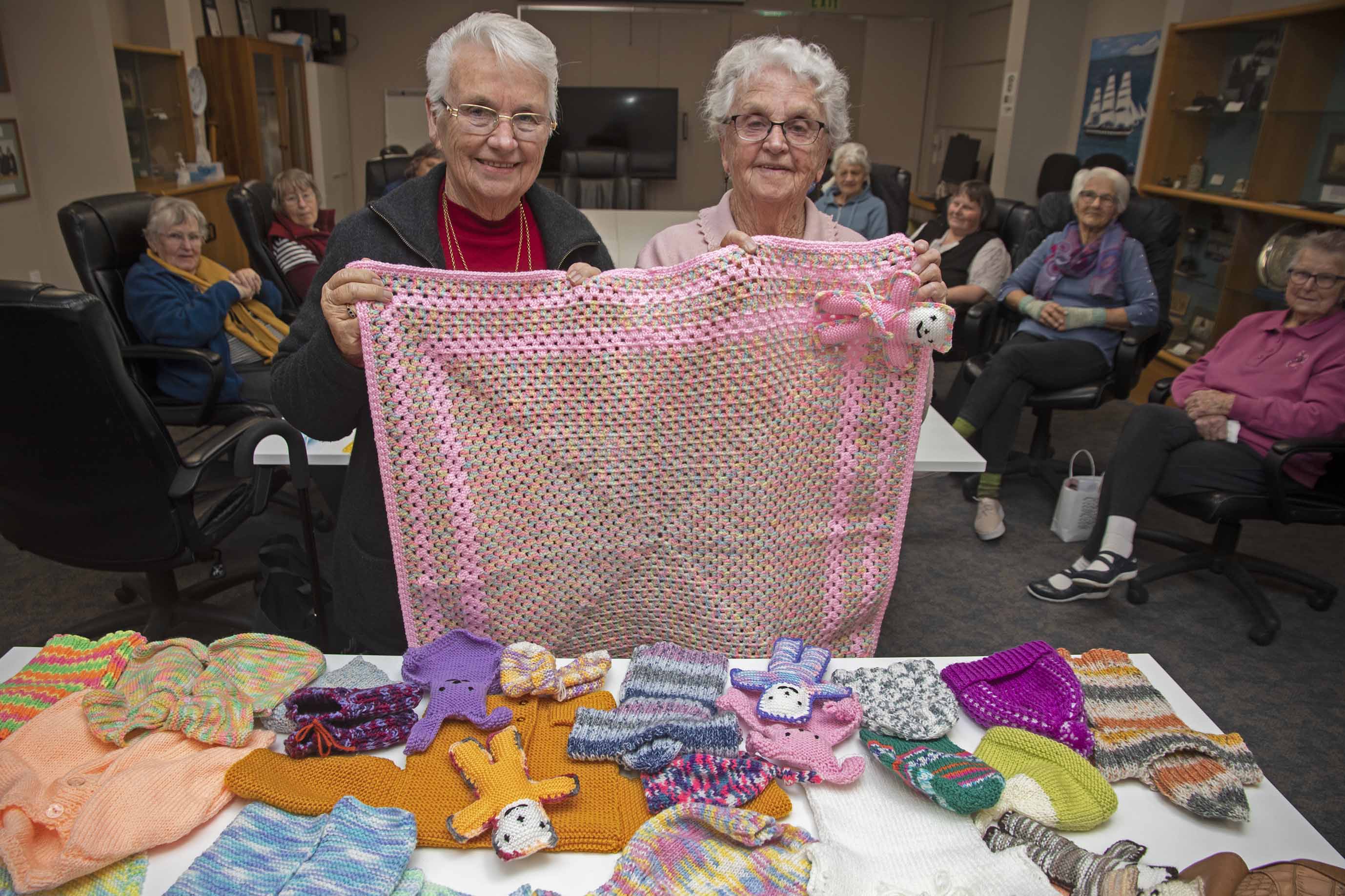 The Weekend Sun Tightknit group seeks support